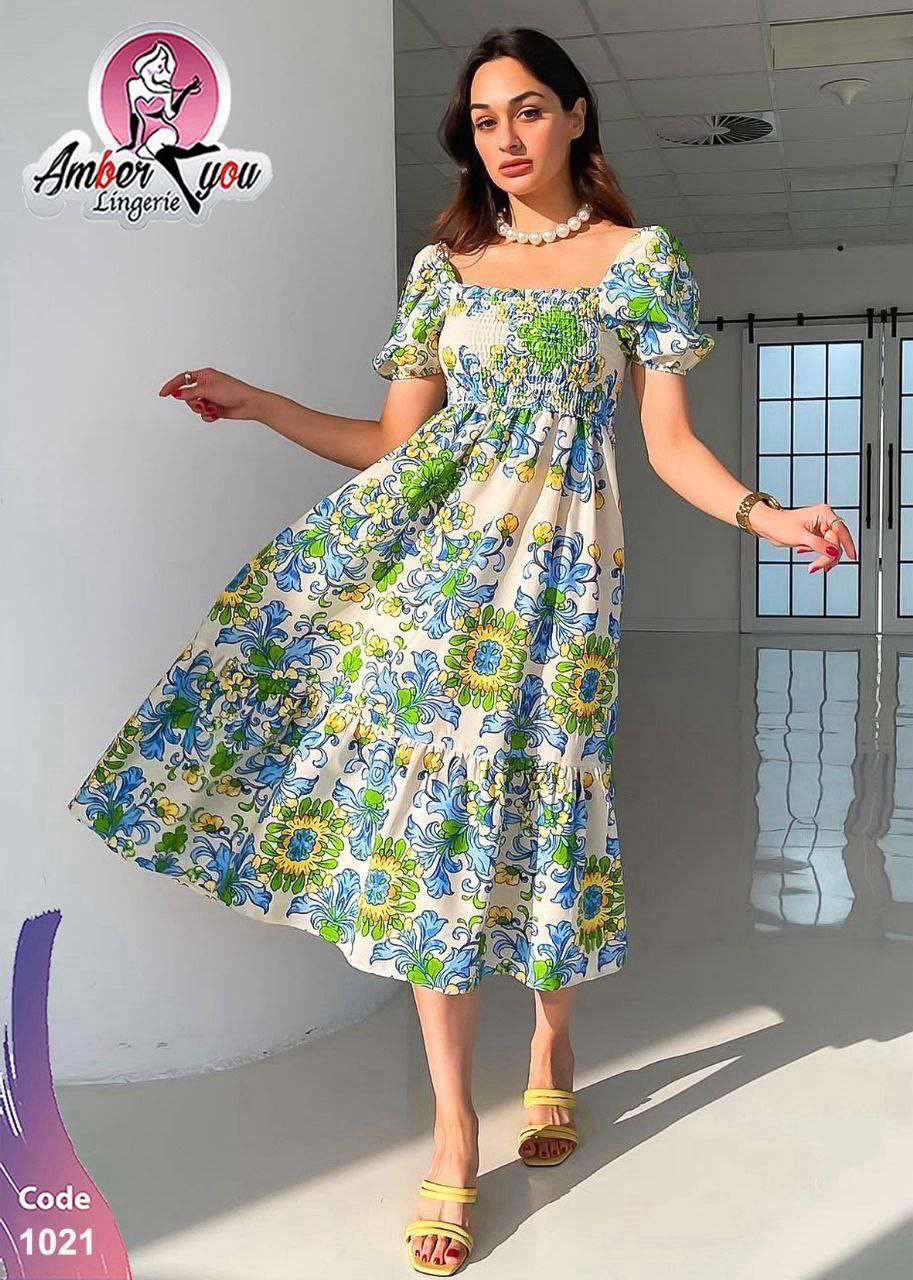 فستان نسائي