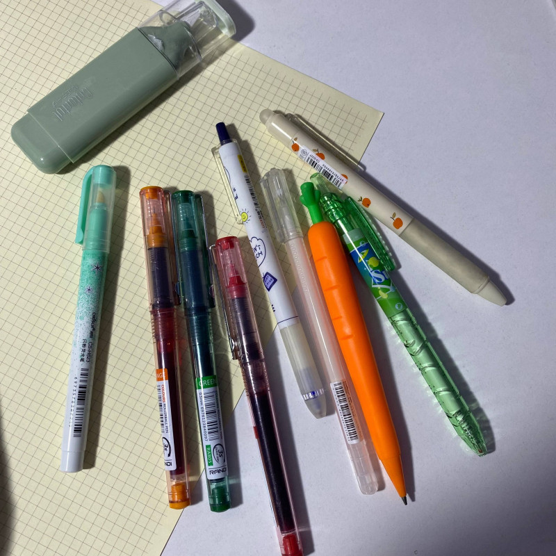 سيت اقلام ملونة