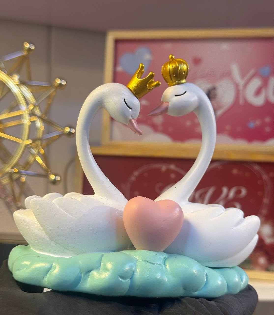 تحفة بحيرة البجع