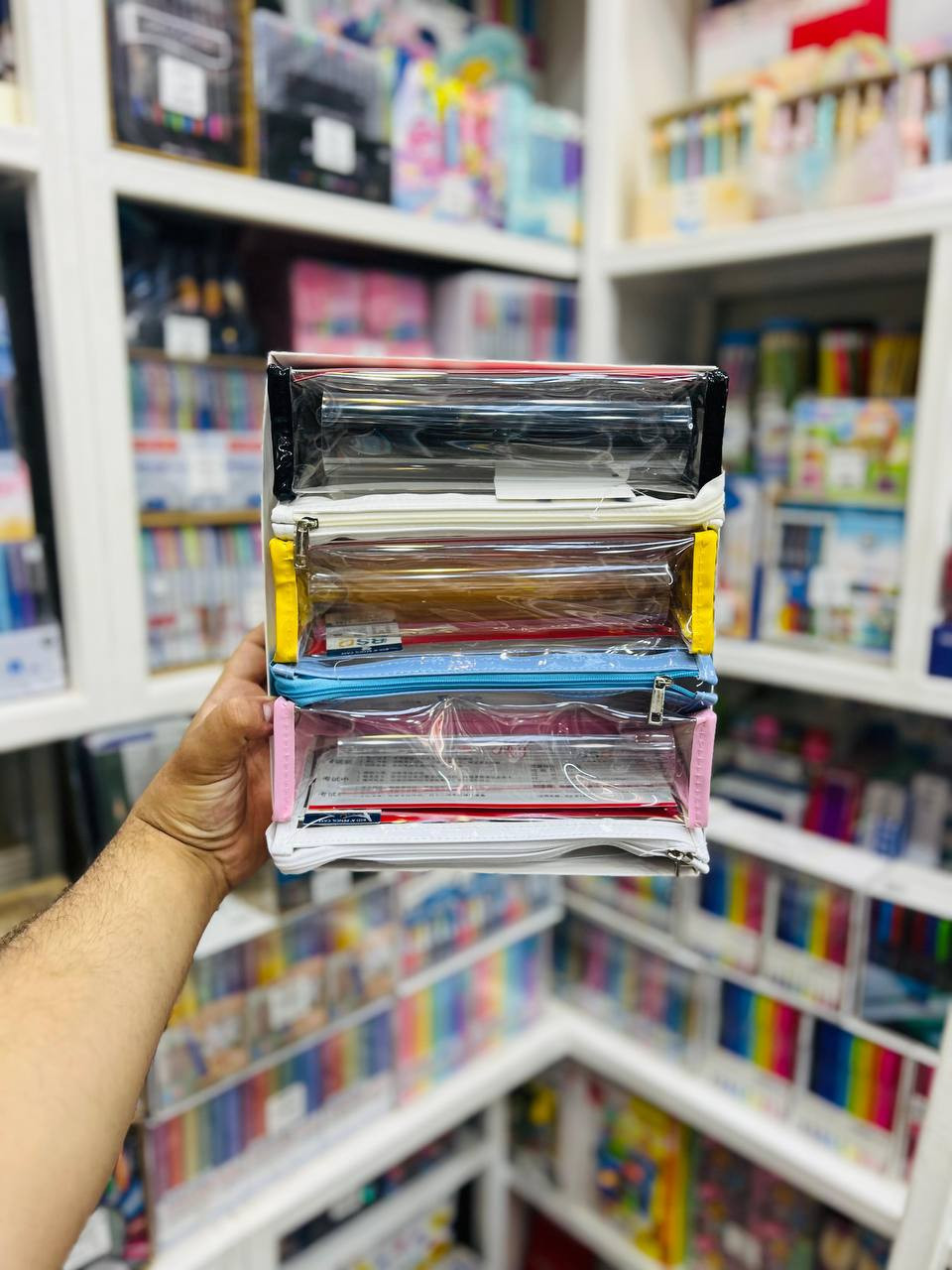 محفظة شفافة